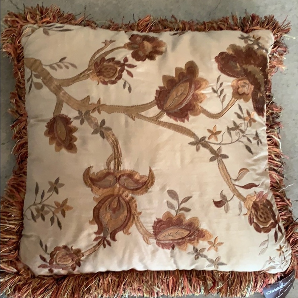 NWT Chris Madden Accent Pillow